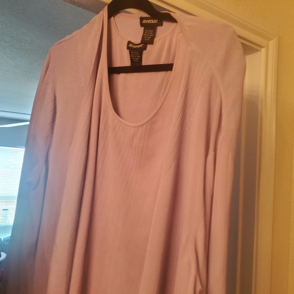 Avenue Plus Size Cardigan Set (Lavender)